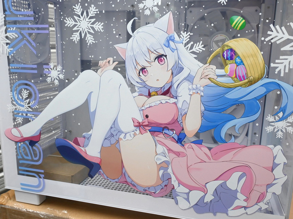 アキバ取材班) 萌えMODケースのピラーレスモデルが入荷。台湾Vtuberの