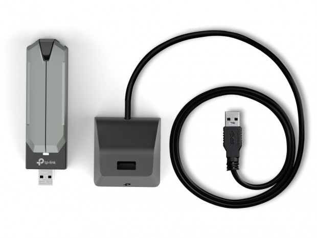 Wi-Fi 7対応のトライバンドUSB子機、ティーピーリンク「Archer TBE400UH」