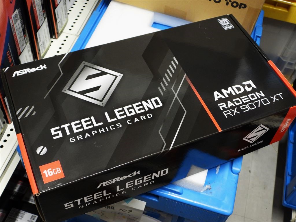 アキバ取材班) 発表以来注目を集めた新色「Dark」のRadeon RX 9070 XT
