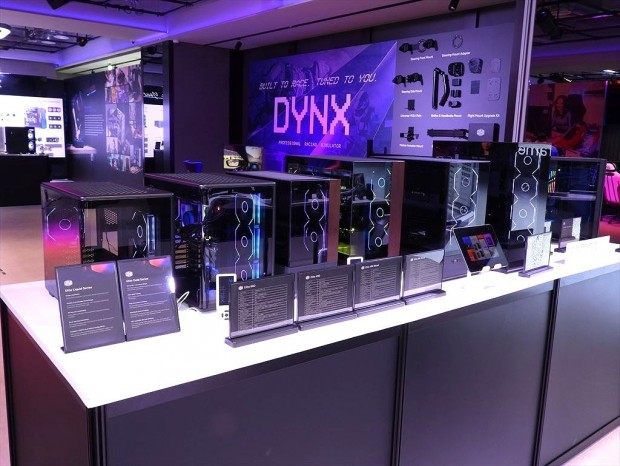 COMPUTEX：Cooler Master初のピラーレスPCケース「Elite 600/490」は