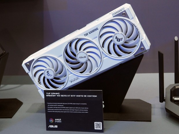 TUF GAMING Radeon RX 9070 XT BTF WHITE OC Edition