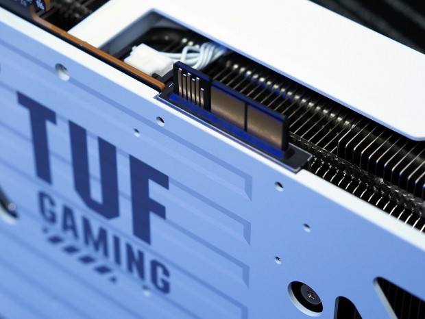 TUF GAMING Radeon RX 9070 XT BTF WHITE OC Edition