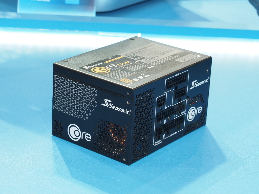 COMPUTEX：奥行き110mmの超ショート設計が可能にしたシフト配置
