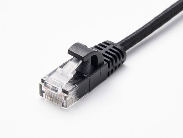 ツメ折れ防止プロテクターと編組メッシュを採用した高耐久LANケーブルがエレコムから