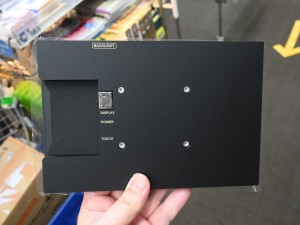 8インチタッチスクリーンIPSディスプレイ