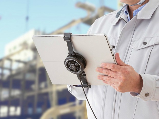 瞬間的に-20℃冷やすペルチェ素子採用タブレット用クーラーがサンワサプライから