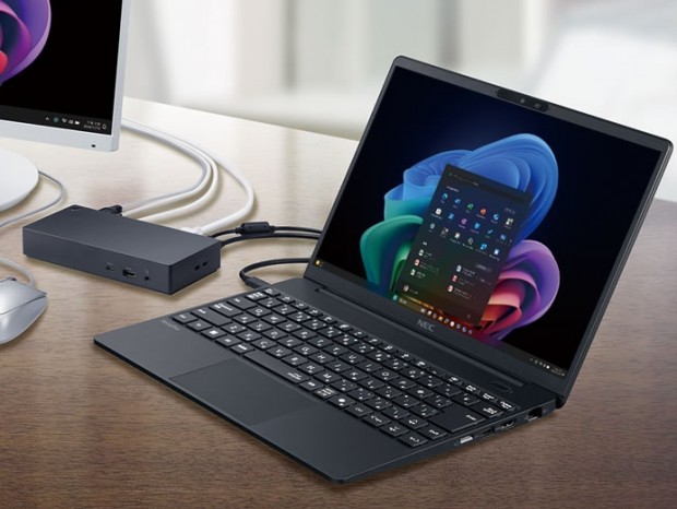 NEC、1kg未満で世界最長の約20時間駆動する13.3型AI PC「VersaPro