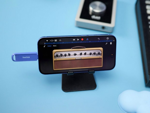 スマホ、タブレットのデータを自動バックアップできる「SANDISK Phone Drive with USB-C」