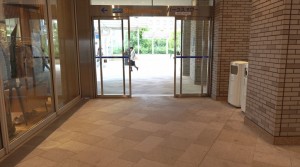 「ツクモLABI1なんば店」までの行き方