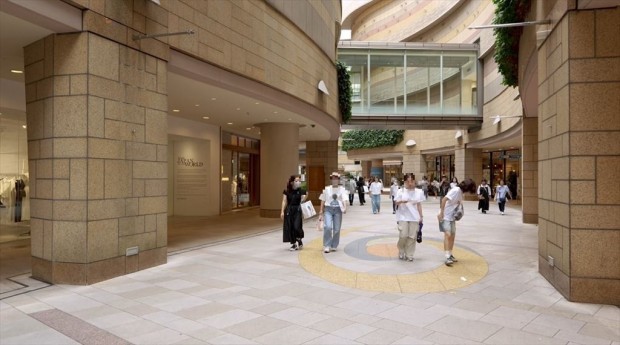 「ツクモLABI1なんば店」までの行き方