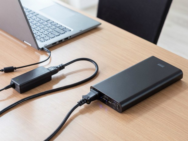 ノートPCへの給電もできるAC出力搭載モバイルバッテリがサンワサプライから