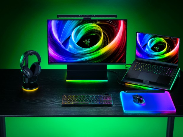 薄型設計のワイヤレスゲーミングキーボード「Razer BlackWidow V4 Low-profile HyperSpeed」