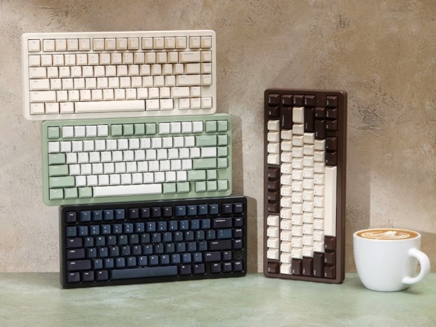 ラテカラーのフルCNCアルミ筐体を採用するホットスワップ対応キーボード「Drop Latte75」