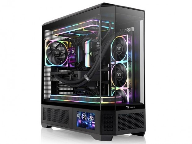 4枚の強化ガラスパネルを採用するフルタワーピラーレスPCケース