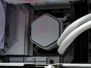 MasterLiquid Atmos II搭載例