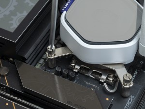 MasterLiquid Atmos II搭載手順