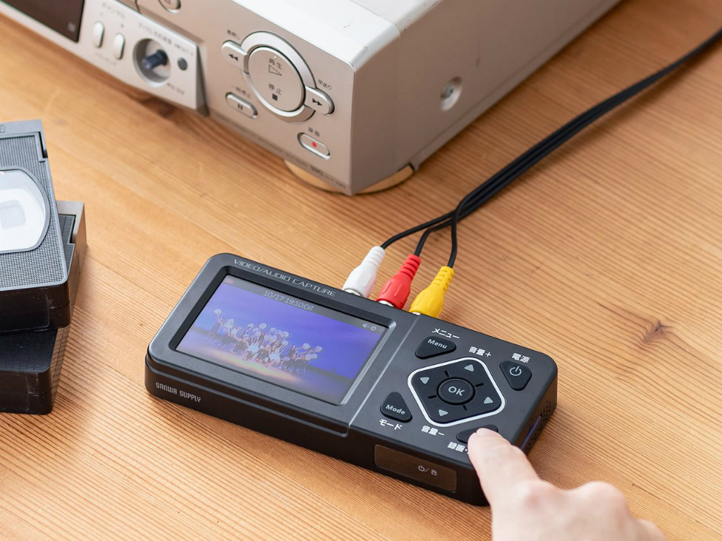 ビデオテープやカセットテープを簡単にデジタル化できる3.5型