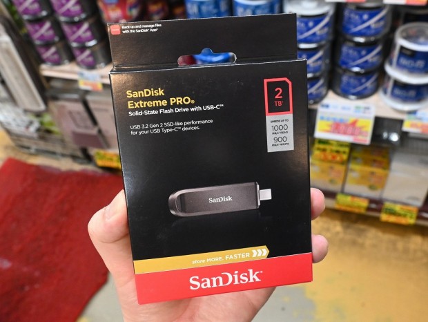 SanDisk Extreme PRO Solid-State Flash Drive