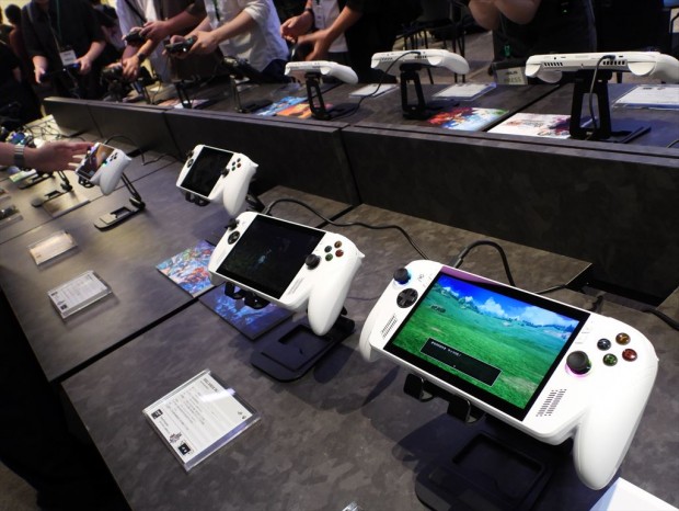 「ROG Xbox Ally X」製品内覧会