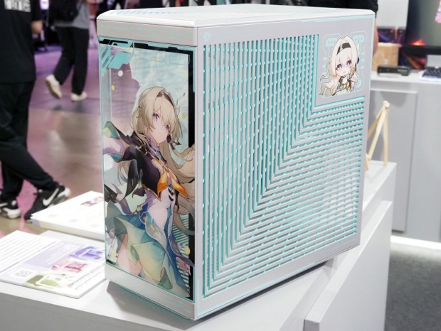 中国産 崩壊レール コラボ 花火PCケース 360サイズ 銀狼が大きくデザインされた「崩壊:スターレイル」コラボ