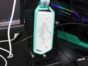 ASUS TGS2025「初音ミク」コラボパーツ