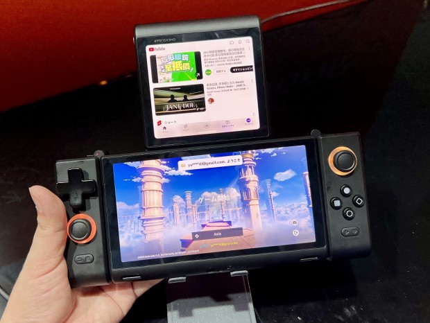 【美品】ゲーム機　セット TGS2025) ガチャガチャ変形が楽しい2画面ハンドヘルドゲーム機