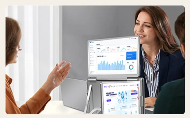 折りたたみ式拡張トリプルモニター