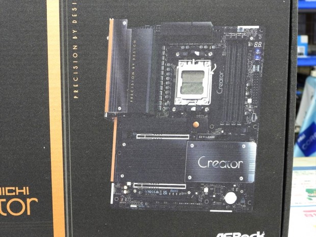 「X870 Taichi Creator」発売