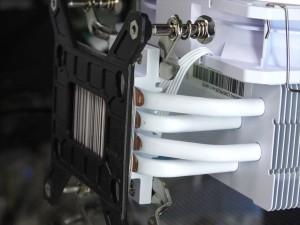 「MAG COREFROZR AA13」発売