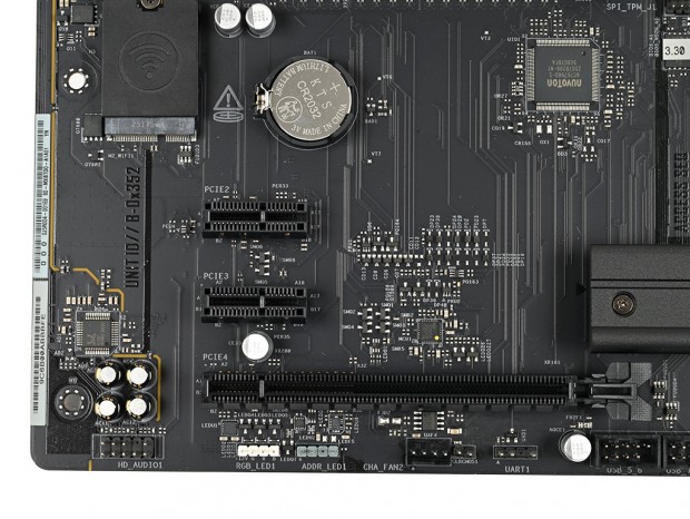 漆黒と純白どっちにする？ゲーマー注目の機能を厳選搭載したミドル