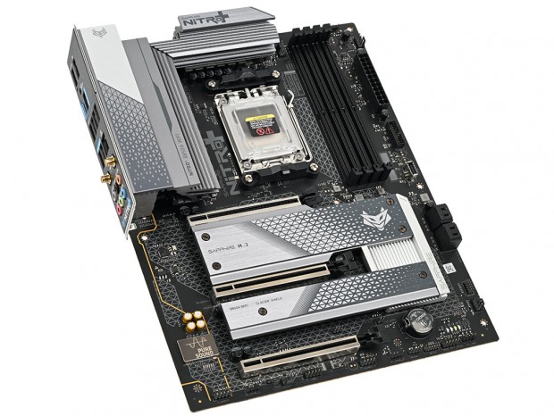 SAPPHIREがマザーボード市場に再参入。第1弾モデル「NITRO+ B850A WIFI 7」の出来映え