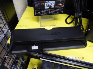 「XENEON EDGE 14.5”LCD Touchscreen」展示