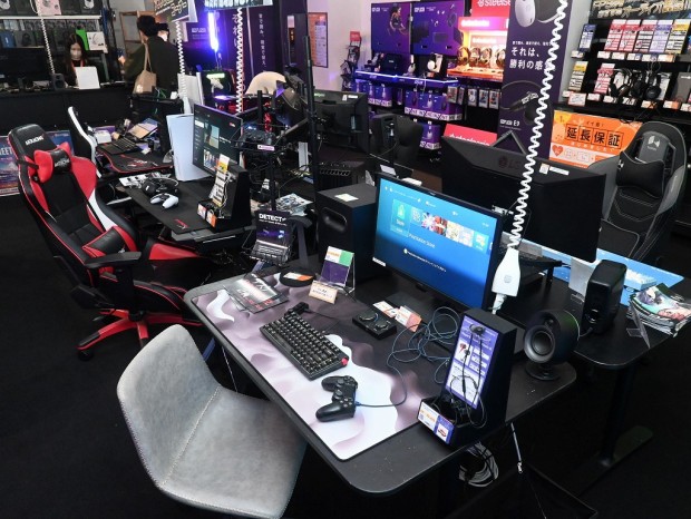 e☆イヤホンゲーミング AKIBA