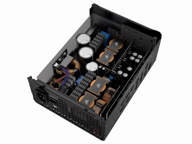 CORSAIR、iCUE LINKシステムハブを内蔵したPLATINUMサイドプラグイン