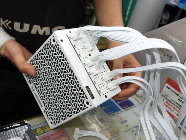 exstaff_intel_16_1024x768