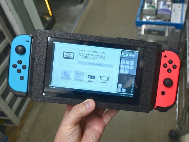 携帯用ゲーム機 アキバ取材班) レトロゲーム互換機のレトロフリークを携帯ゲーム