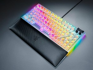 Razer BlackWidow V4 75% – Phantom White Edition