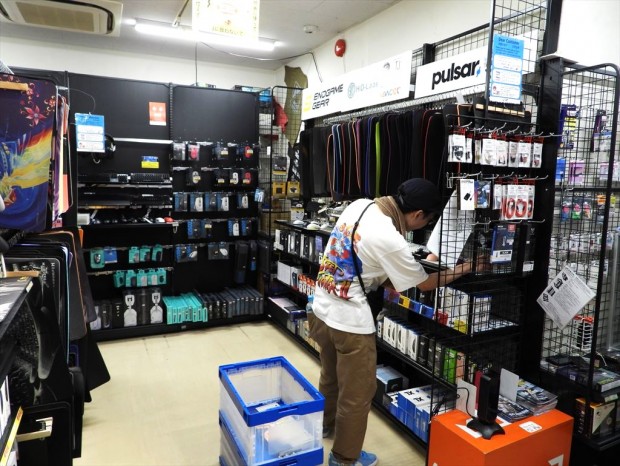 「ゲーミングデバイス」コーナ