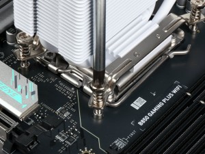 MSI MAG COREFROZR AA13