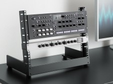 ASUS、かつてなく多機能なゲーミングヘッドホンスタンド「ROG