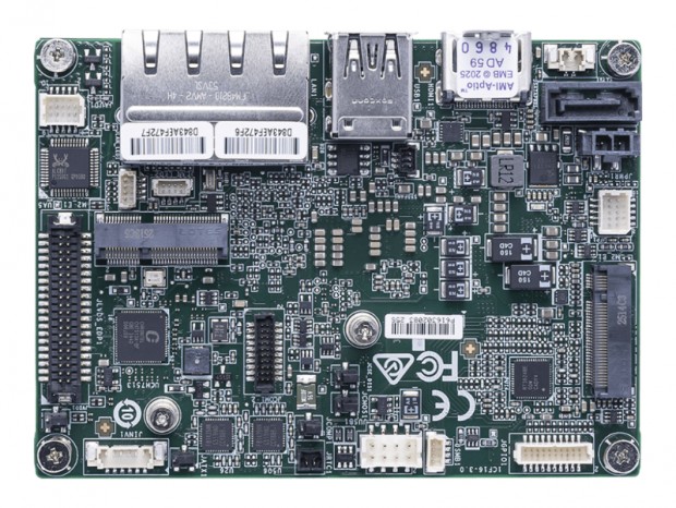 -40～70℃で動作するファンレスPico-ITXマザーボードがMSIから