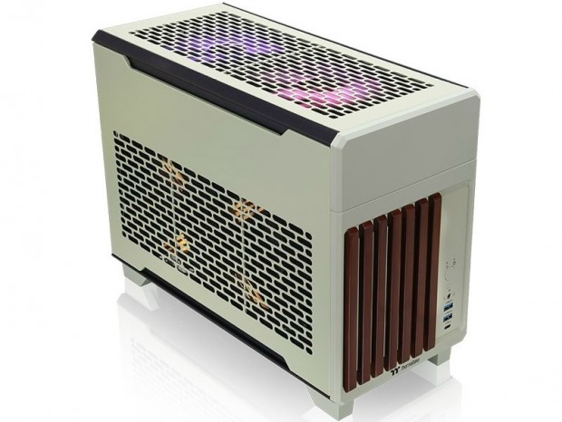 フロントに木材を採用したMini-ITXケース、Thermaltake「TR100 WS Matcha Green」