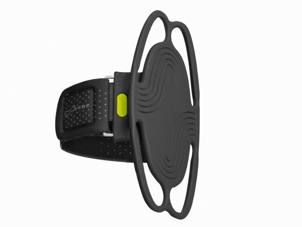 スマホと腕を密着させない、快適＆清潔に使えるアームバンド「RunTie3」がエアリアから