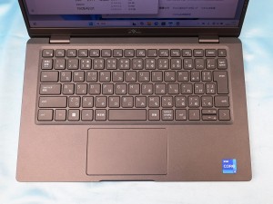 Latitude 7320