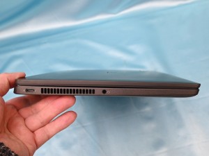 Latitude 7320