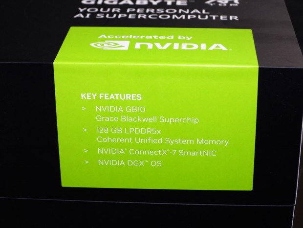 「AI TOP ATOM」発売