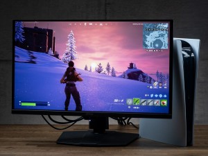 MSI「MPG 271QR QD-OLED X50」ゲーム中