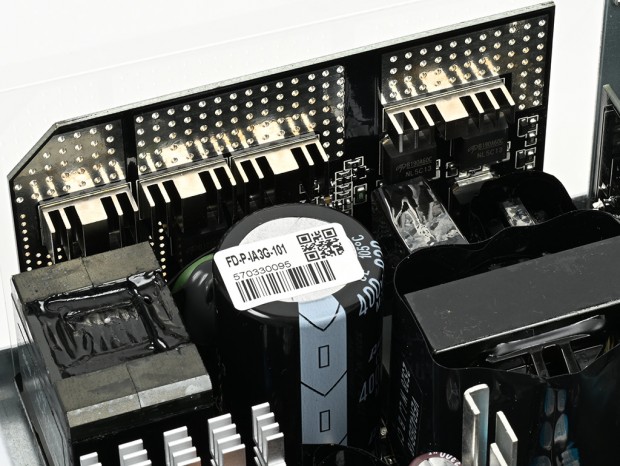 Ion 3 Gold 1000W White