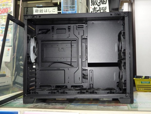 Antec「FLUX M」発売