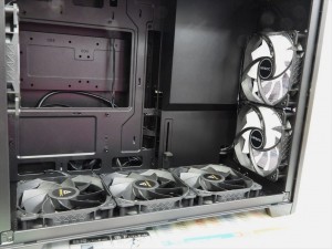 Antec「FLUX M」発売